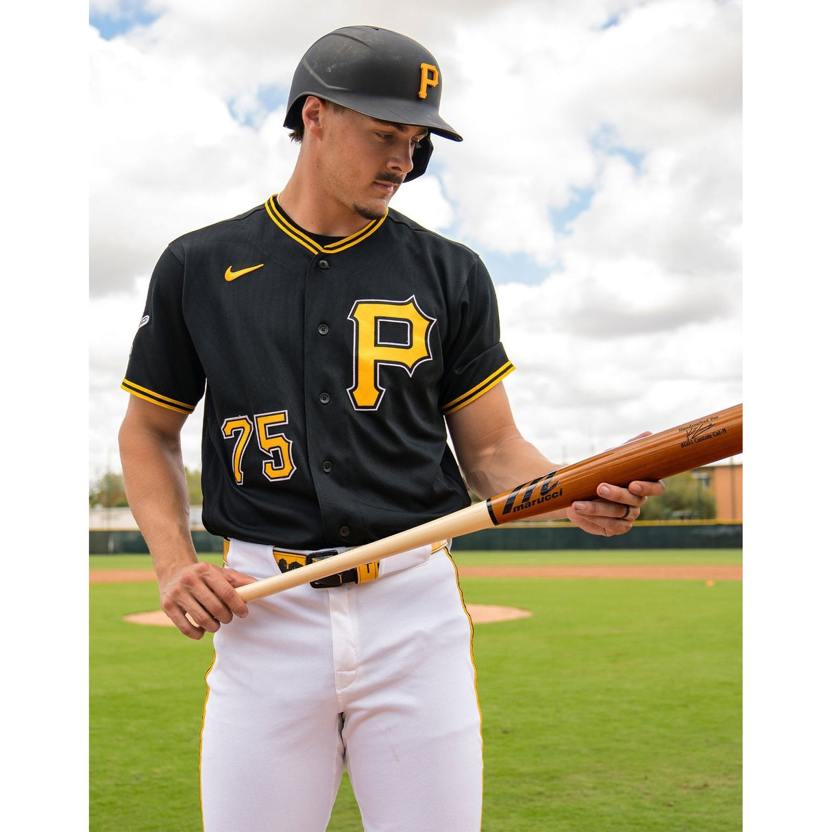 Marucci Konnor Griffin KG01 Pro Exclusive Maple Wood Baseball Bat MVE6KG01-N/WT